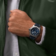 Men's watch / unisex  BREITLING, Avenger Automatic / 43mm, SKU: A17318101C1X1 | watchapproach.com