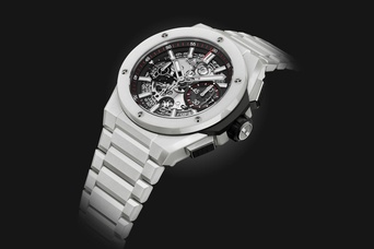 Men's watch / unisex  HUBLOT, Big Bang Integrated White Ceramic / 42mm, SKU: 451.HX.1123.HX | watchapproach.com